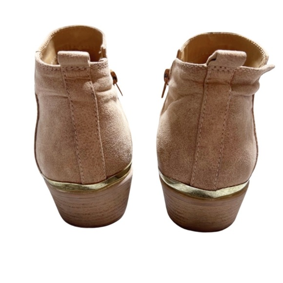 Qupid Women's Suede Chestnut Brown Beige Gold Accent Zip Up Ankle Boot Booties - Picture 4 of 16